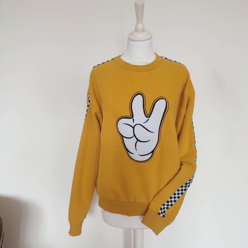 Sweater jaune main de Mickey T L Disney